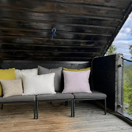 Holiday home Hyttetu Family House With Sauna In Golsfjellet *