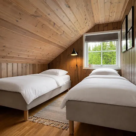 Hyttetu Family House With Sauna In Golsfjellet